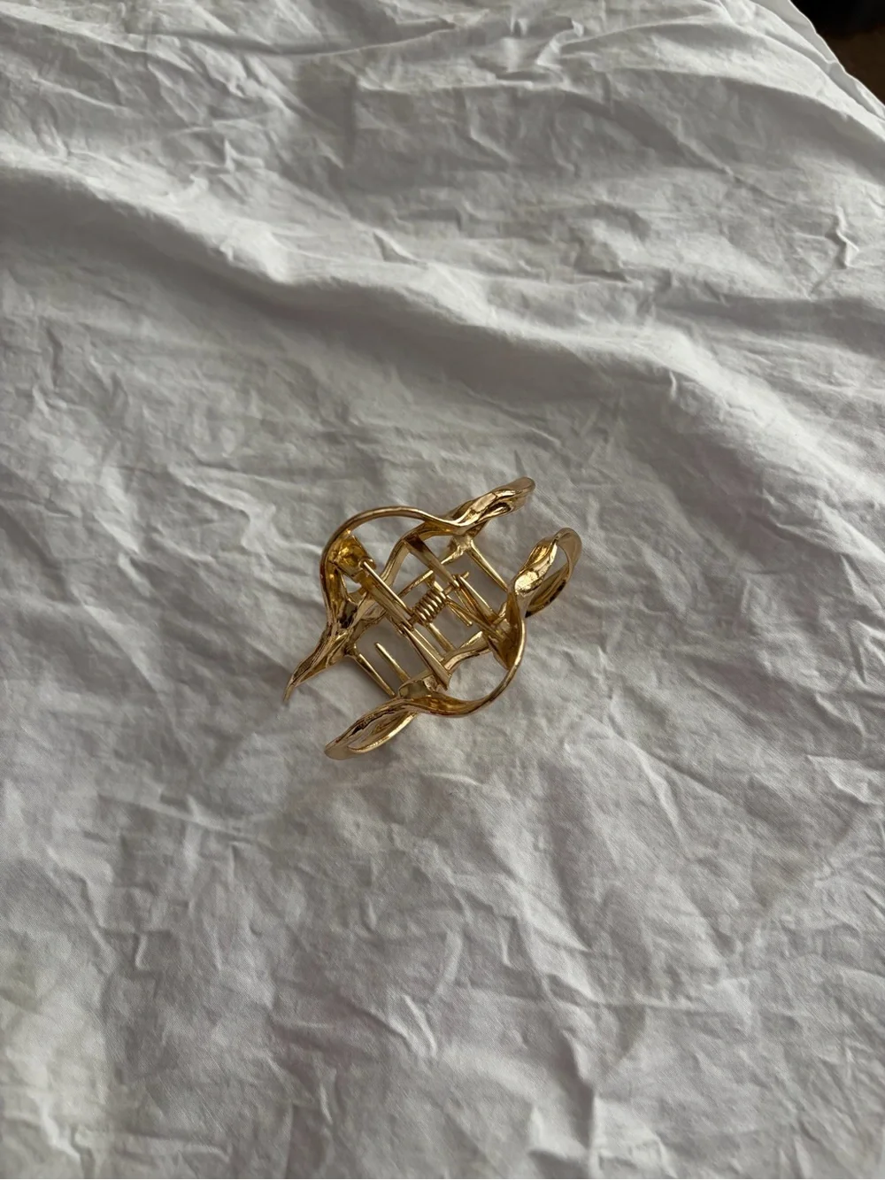 Anthropologie gold claw clip